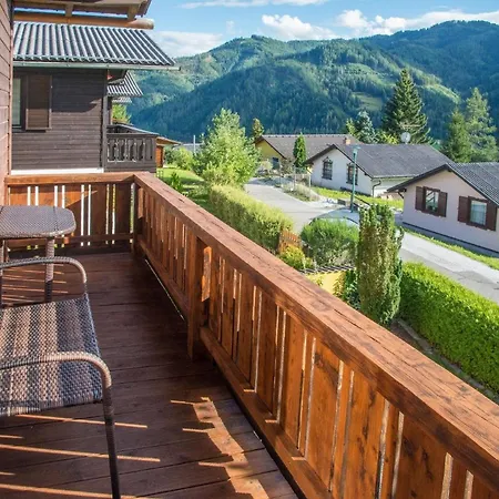 아파트 Moderne In Poels Mit Grosser Terrasse Pols